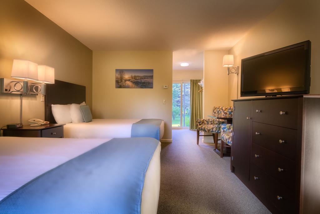 Sun & Ski Inn And Suites Stowe Ngoại thất bức ảnh