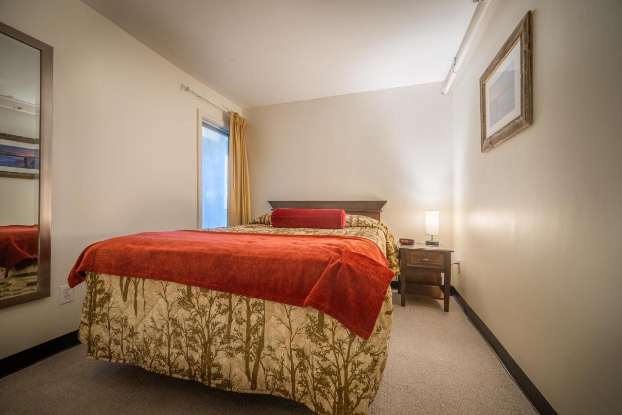 Sun & Ski Inn And Suites Stowe Ngoại thất bức ảnh